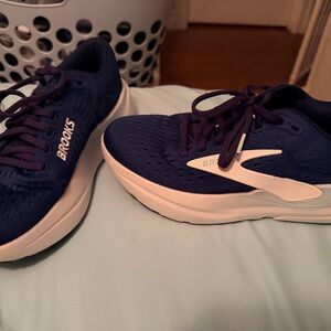 Brooks ghost max 3 Women's Blue Running Shoes size 7.5